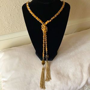 🤎💛WHBM Lariat Style Necklace💛🤎